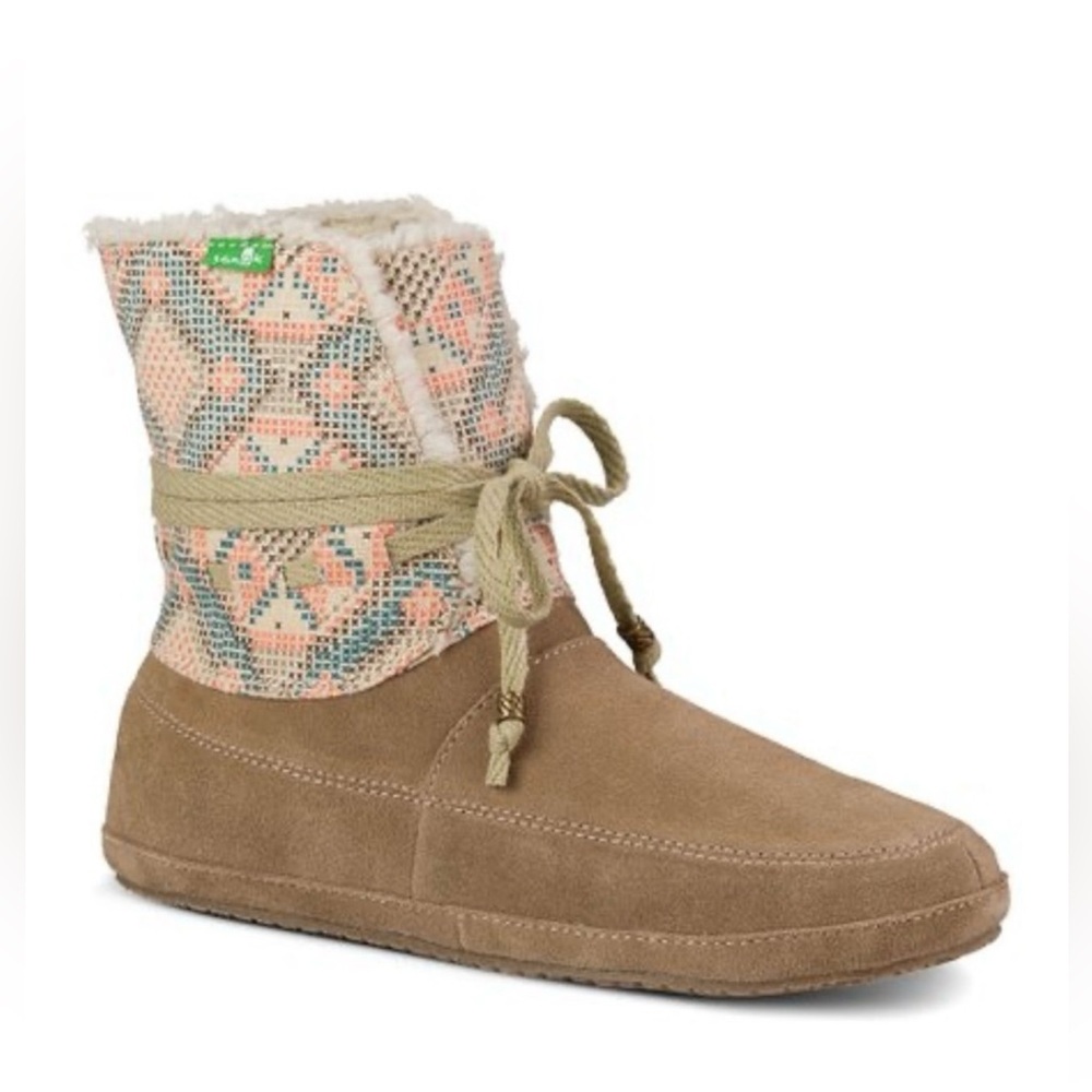 NEW SANUK Boho Suede Booties